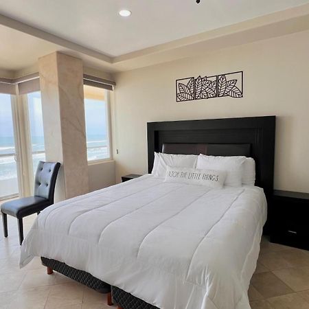 Beautiful Beach Front Condo Near Downtown Rosarito Kültér fotó